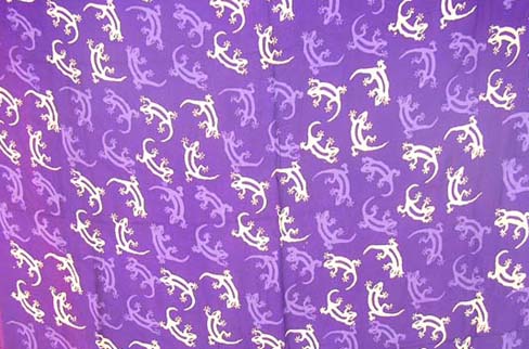 Summer beach wear manufacturer shop distributes quality discount gecko pattern on purple holiday sarong
