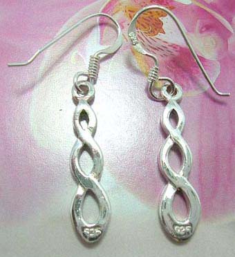 925.sterling silver earring with twist knot pattern, with French fish hook earwires