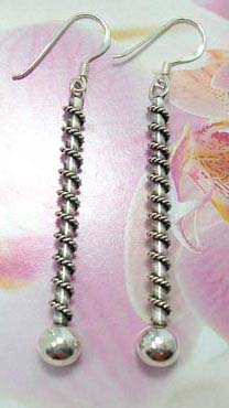 925. sterling silver earring with rope spin holding silver ball on bottom
