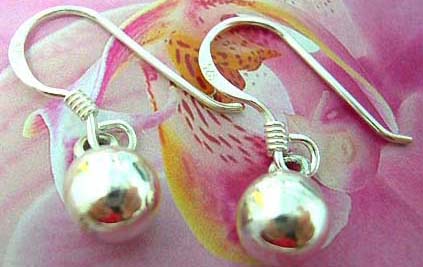 Sterling silver earring with pearl bead suspended and fish hook back for convenience closure