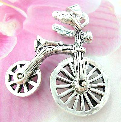 Wheel movable bicycle  Thailand made solid sterling silver charm pendant
                       