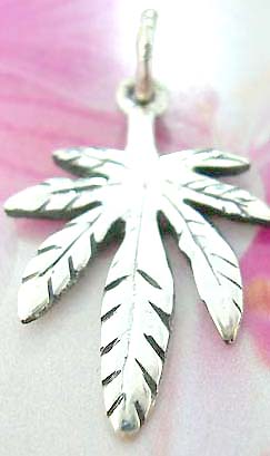 Thailand made solid sterling silver charm pendant in palm tree