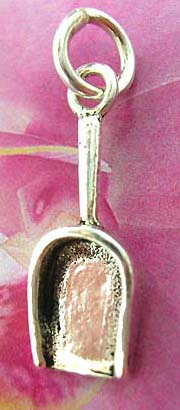 Thailand made solid sterling silver charm pendant in carved-out shavel
