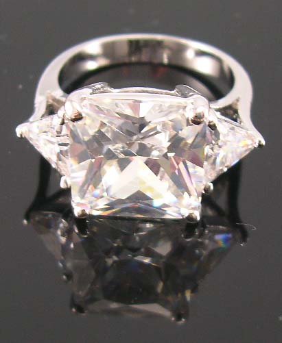 Diamond cubic zirconia engagement ring for special one wholesaler supply finest cutting clear diamond cz with two triangular clear cz beside